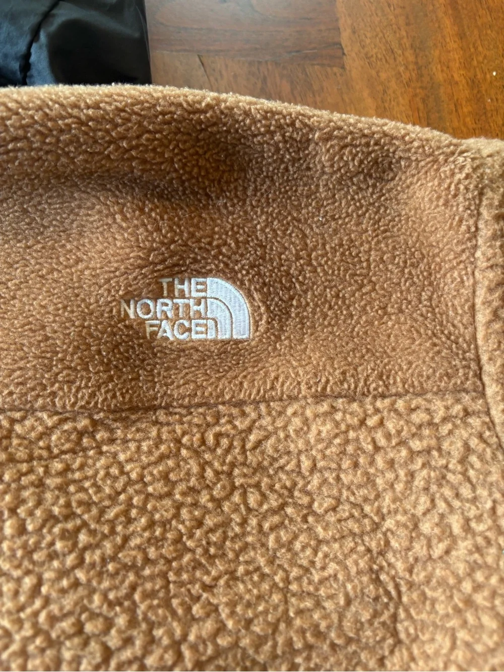 The North Face Boys XL Tan Sherpa Fleece Jacket with Black Panels